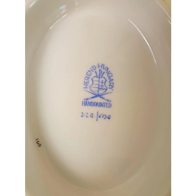 1980s 1980s Herend Queen Victoria Green 220 Vbo Double Spouted Sauce Gravy Boat Hungarian Porcelain For Sale - Image 5 of 13