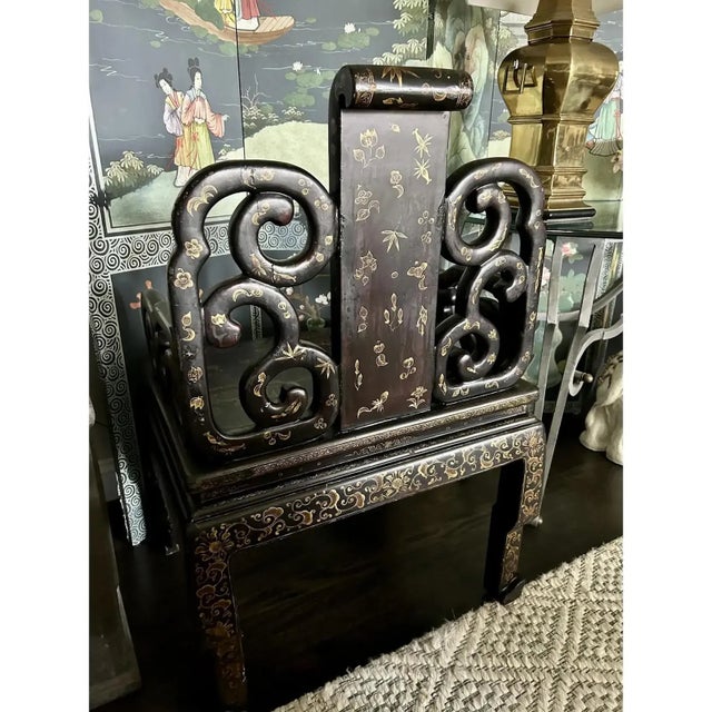 Antique Chinese Export Gilt & Black Lacquer Throne Chair For Sale In Kansas City - Image 6 of 7