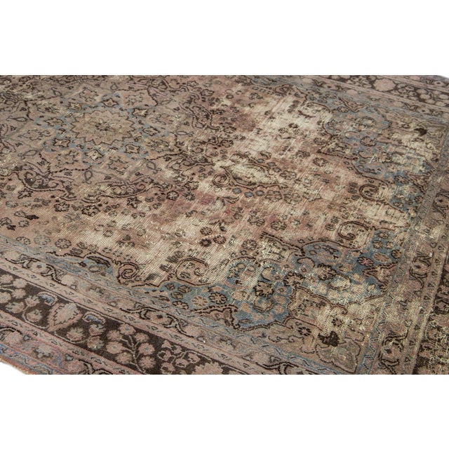 1960s Vintage Persian Distressed Handmade Medallion Peach Wool Rug For Sale In New York - Image 6 of 9