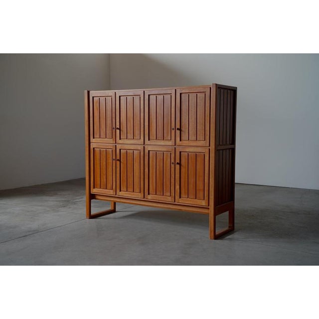The cabinet is in a very condition with minor traces of usage normal to it´s age. W 180 x D 53 x H 162 cm