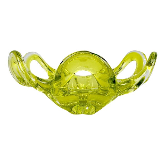 Small Czech Art Glass Bowl attributed to Josef Hospodka for Chribska Glassworks, 1960s For Sale