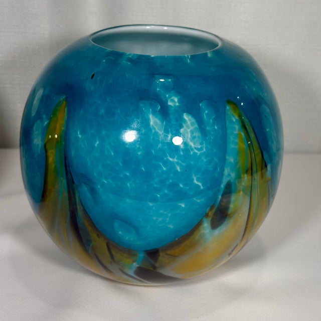 Late 20th Century Palm Beach Regency Mdina Style Hand-Blown Mottled Cased Art Glass Globe Vases - A Pair For Sale - Image 9 of 10