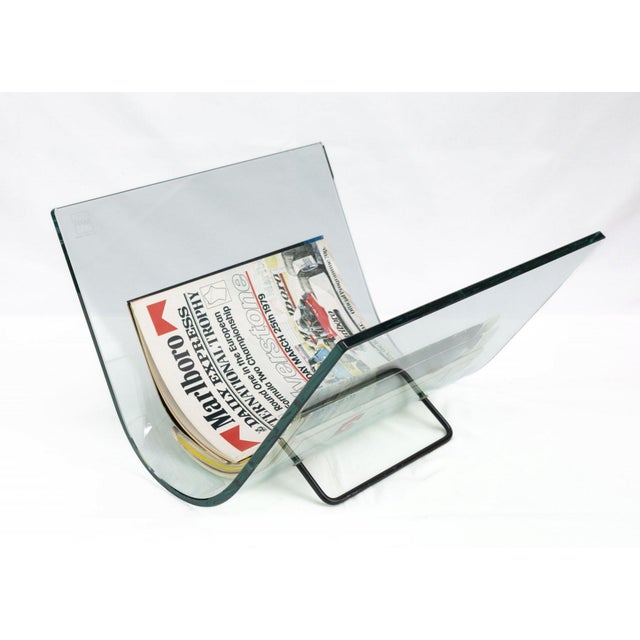 Vintage Curved Glass Magazine Rack from Fiam, 1980s For Sale - Image 4 of 8