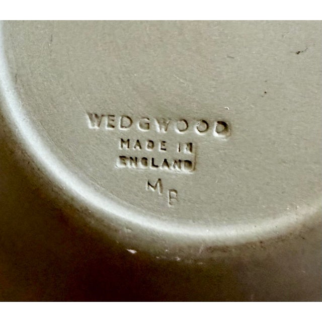 English Set of 2 Vintage Wedgwood Sage Green Jasperware Plates, Made in England For Sale - Image 3 of 8