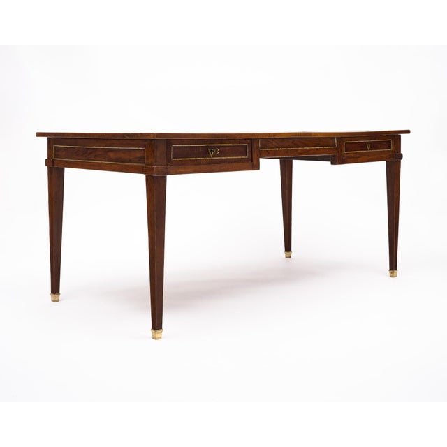 1910s French Louis XVI Provincial Oak "Bureau Plat" With Green Leather Top For Sale - Image 5 of 9
