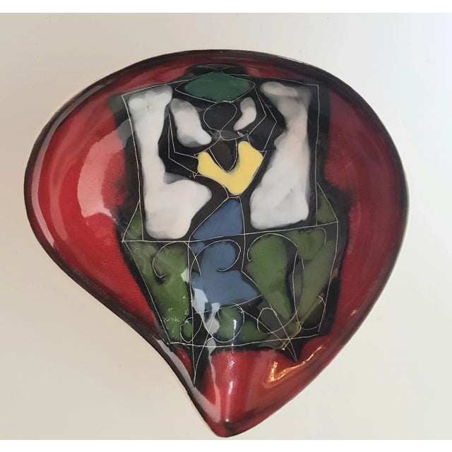 Mid-Century Modern Italian Serving Bowls and Wall Plates, 1950s, Set of 7 For Sale - Image 3 of 3