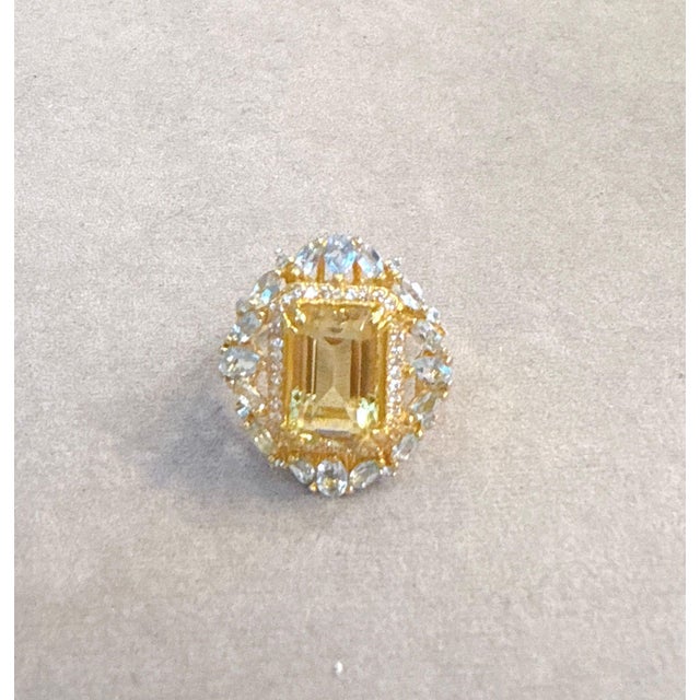 Yellow Bochic Capri Vintage Lemon Topaz & Sapphire Ring, 18K Gold & Silver For Sale - Image 8 of 10