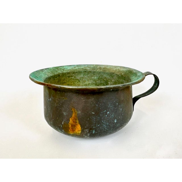 Antique Copper Chamber Pot, 1700s, in Good conditions. Designed before 1890