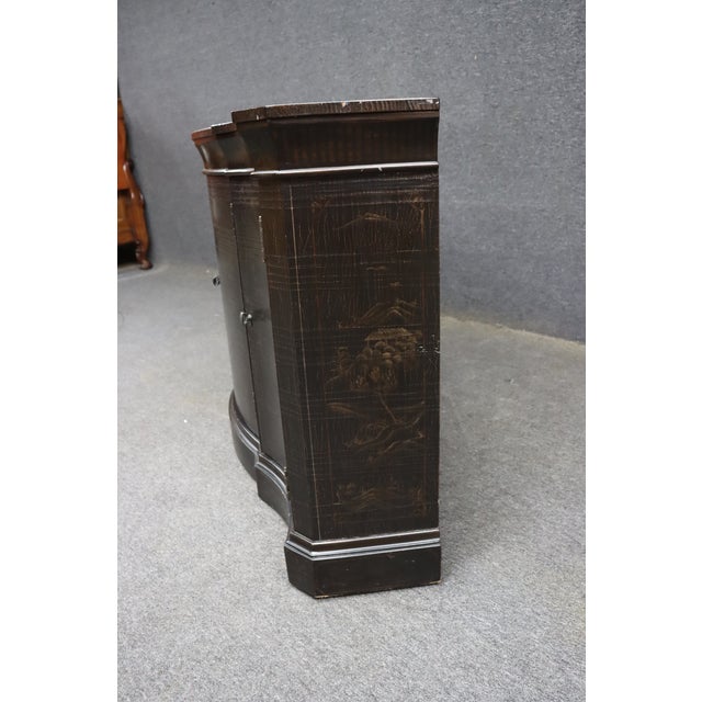 Ethan Allen Chinoiserie Serpentine Console Cabinet / Sideboard For Sale - Image 14 of 16