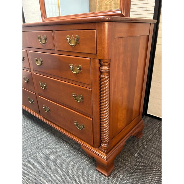 Willett Furniture Mid 20th Century Cherry Dresser and Mirror For Sale - Image 4 of 7