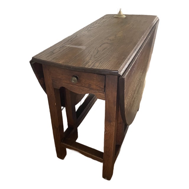 Antique 19th Century Gateleg Round Oak Wood Table For Sale