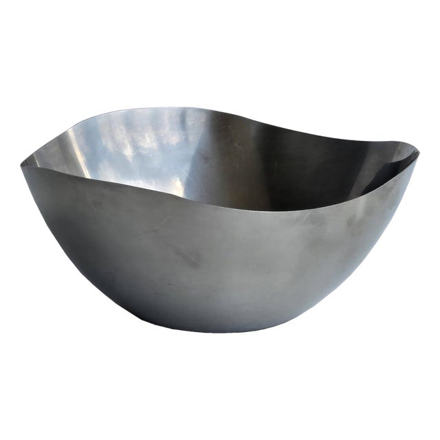 Mid 20th Century Everbrite Deluxe Curved Stainless Steel Bowl For Sale