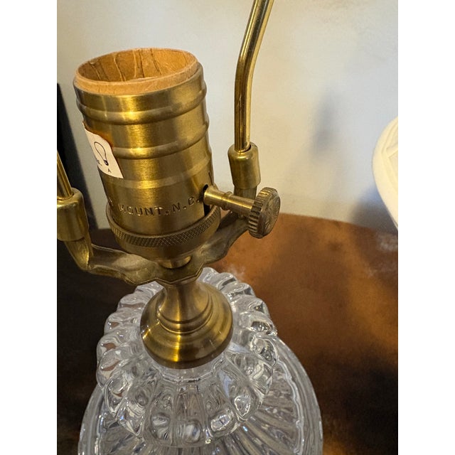 English Vintage Wildwood Crystal Lamps W/ Silk Shades Antique Brass Footed Base & Crystal Finial - Pair For Sale - Image 3 of 10