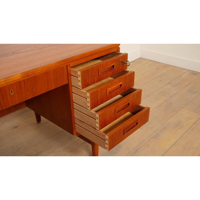 Wood Vintage Desk in Teak, 1960s For Sale - Image 7 of 18