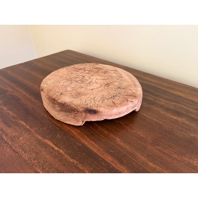 Late 19th Century Primitive Round Wooden Cutting Board With Timeworn Patina For Sale - Image 4 of 14