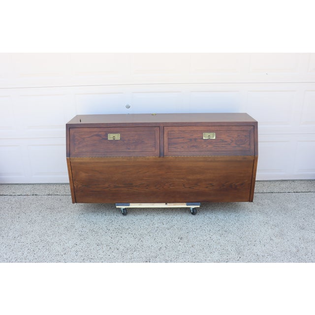 Vintage Henredon Queen Size Headboard & Bed Frame – Mid-Century Modern For Sale - Image 11 of 13