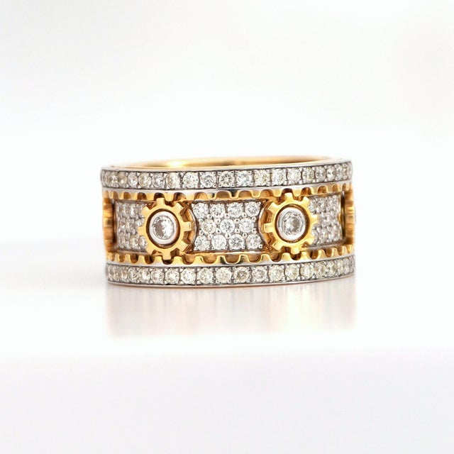 Modern 18k Yellow Gold Rotating Gear Ring With 1.6ct Gh VVS Diamonds, New, Size 6.5 For Sale - Image 3 of 6