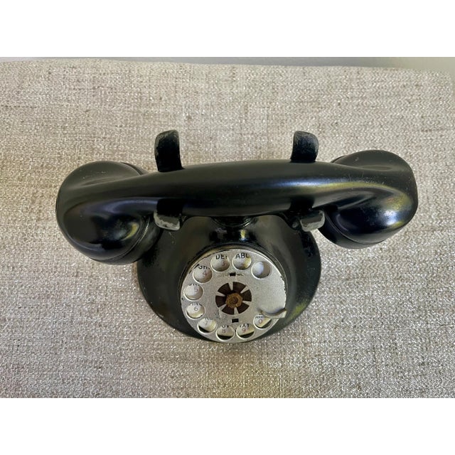 Metal 1930s Vintage Western Electric D1/202 Rotary Desk Phone With Handset (Wires Cut) For Sale - Image 7 of 9