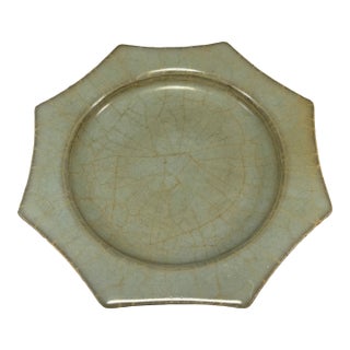 Antique Chinese Celadon Octagonal Foliate‑Rim Plate, Collectible Antique For Sale