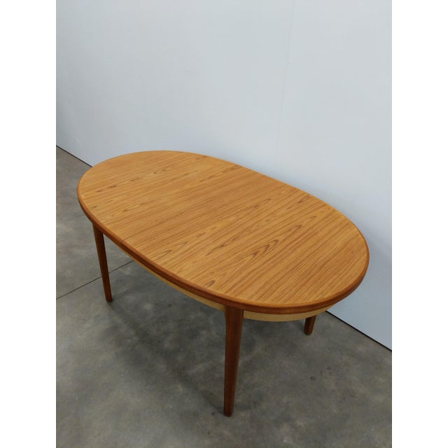 Vintage Mid Century Modern Teak Extendable Dining Table For Sale In New York - Image 6 of 10