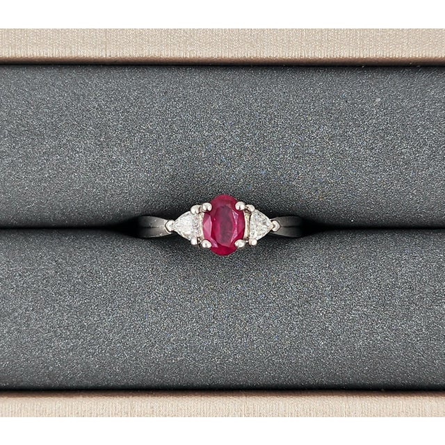 Red 0.87 Ct Ruby & Diamond Ring Size 7 For Sale - Image 8 of 9