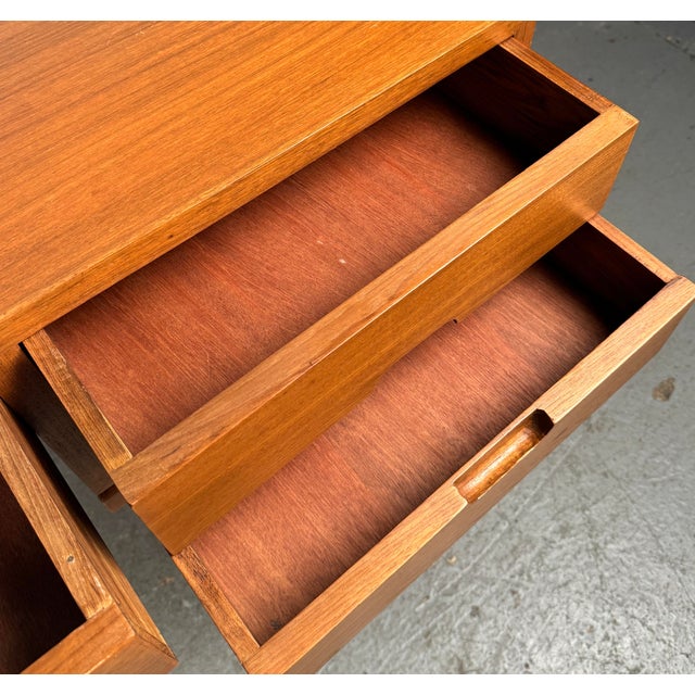 Mid-Century Teak Desk by Arne Wahl Iversen For Sale In New York - Image 6 of 12