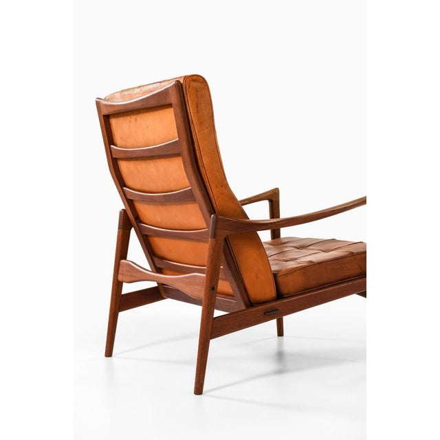 Brown Easy Chairs in Leather and Teak from Ib Kofod-Larsen, 1950s, Set of 2 For Sale - Image 8 of 10