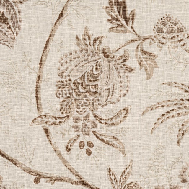 An enchanting hand-printed floral linen with an exotic air, Chinoiserie Vine can stand on its own or layer in beautifully...