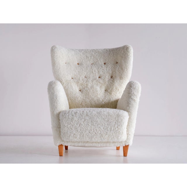 Mid-Century Modern Swedish White Sheepskin and Beech Armchair by Otto Schulz from Boet, 1940s For Sale - Image 3 of 13