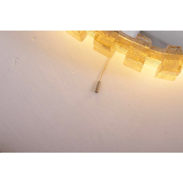 Plastic Illuminated Mirror in Amber Acrylic, 1970s For Sale - Image 7 of 11