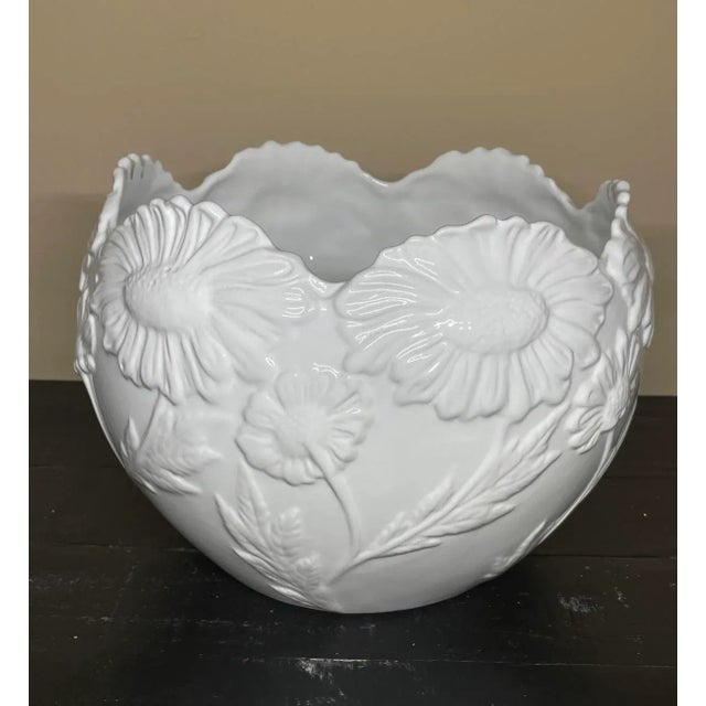 Late 20th Century White Ceramic Petal Edge Raised Floral Large Bowl Cachepot Made in Portugal For Sale - Image 4 of 12