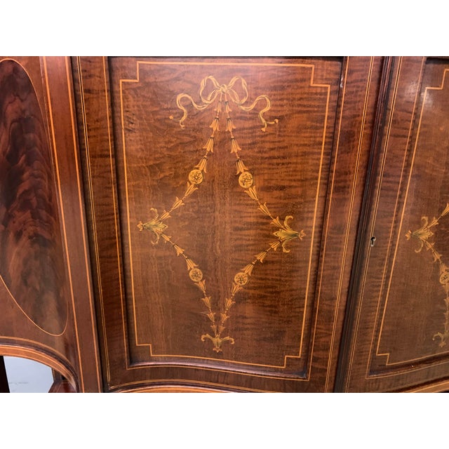 Inlaid Mahogany Display Cabinet from Maple & Co., 1900s For Sale - Image 15 of 18