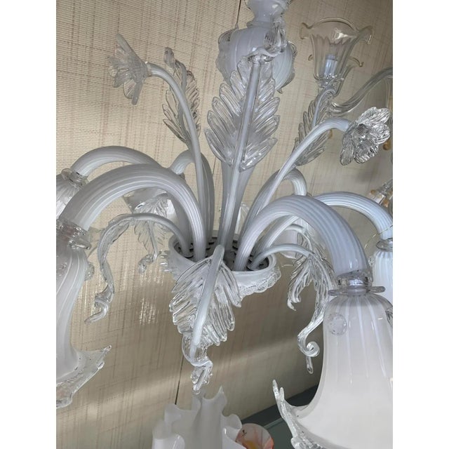 Glass Transparent and Milky-White Venetian Glass Chandelier with Floral and Leaf Accents by Simoeng For Sale - Image 7 of 14