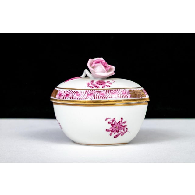 Charming vintage hand-painted porcelain lidded heart-form bonbonniere/trinket box crafted by the historic Herend...