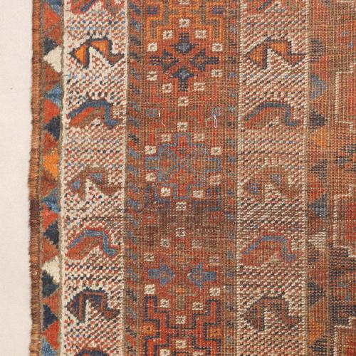 Textile Shiraz Rug in Wool For Sale - Image 7 of 9