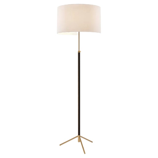 White and Brass Pie De Salón G2 Floor Lamp by Jaume Sans For Sale