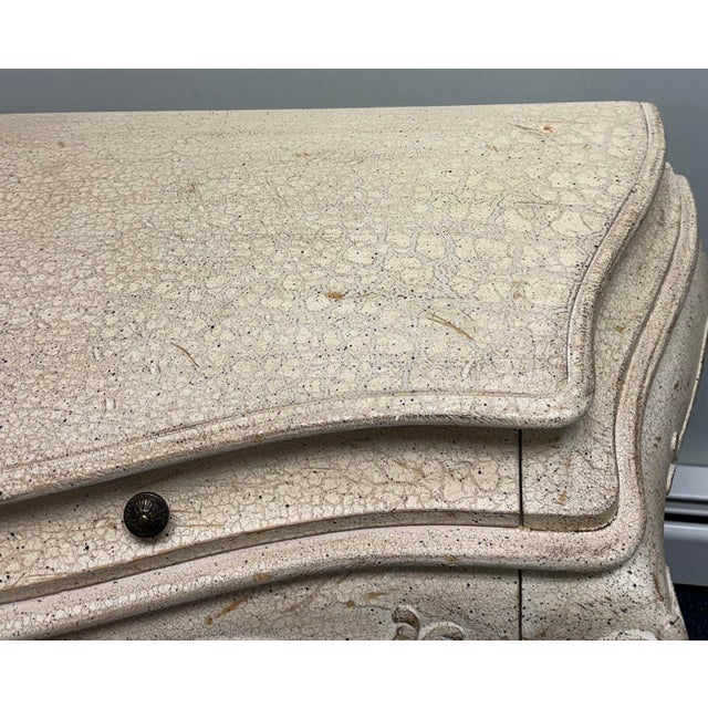 Late 20th Century Painted Bombe Chest / Commode - Made in Italy For Sale - Image 9 of 12