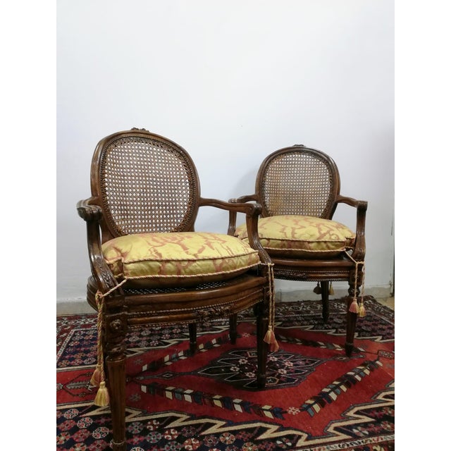 Louis XVI Armchairs in Vienna Straw and Walnut, 1800s, Set of 2 For Sale - Image 4 of 14