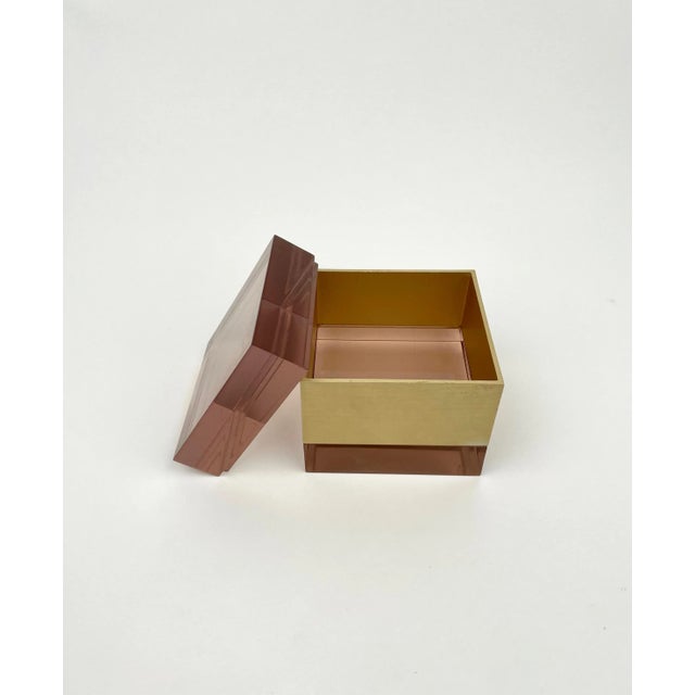 Purple Acrylic & Gold Metal Cube Box by Alessandro Albrizzi, Italy, 1970s For Sale - Image 13 of 15
