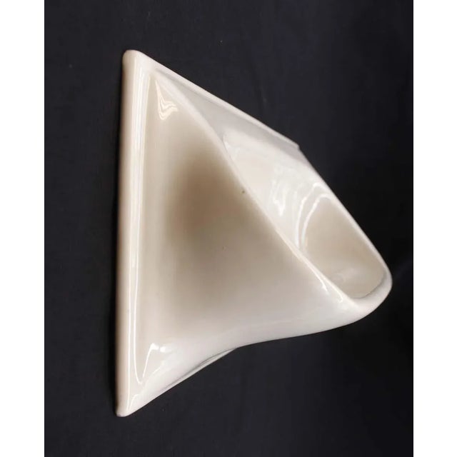 Late 20th Century Modern Olong Cream Off White Ceramic Surface Mount Soap Dish For Sale - Image 4 of 6