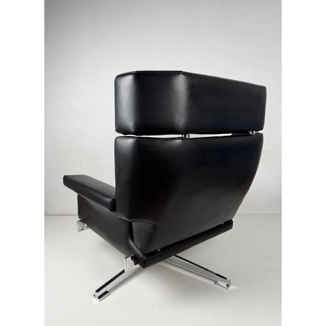 Large Leather Armchair attributed to Sergio and Giorgio Saporiti for Saporiti Italia, 1950s For Sale - Image 6 of 10