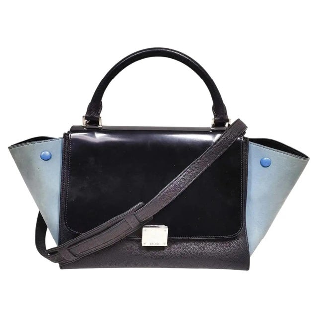 This is a 2016 iconic Celine Trapeze bag, one of the brand's most recognizable icons from the "Phoebe Philo era." This...