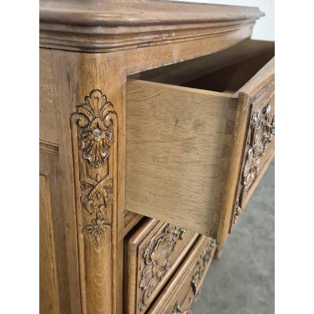 Wood Louis XIV Style Liège Commode in Oak For Sale - Image 7 of 9