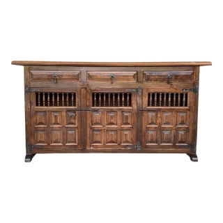 20th Century Catalan Spanish Baroque Carved Oak Tuscan Credenza For Sale