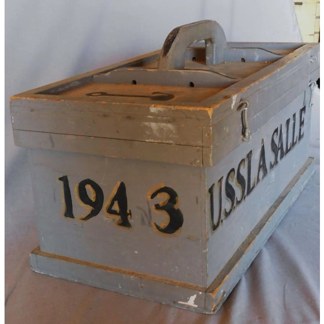 Wood Vintage World War II Navy Sailors Box Uss La Salle 1943 Painted Tool Ditty Chest Warship Transport Gray Painted Signed For Sale - Image 7 of 8