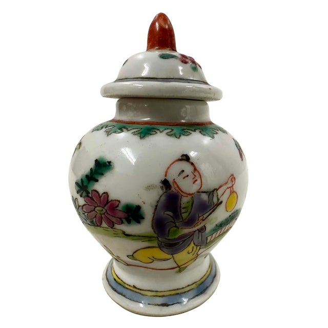 Early 20th Century Chinese Hand Painted Porcelain Ginger Jar - A Pair For Sale - Image 10 of 12