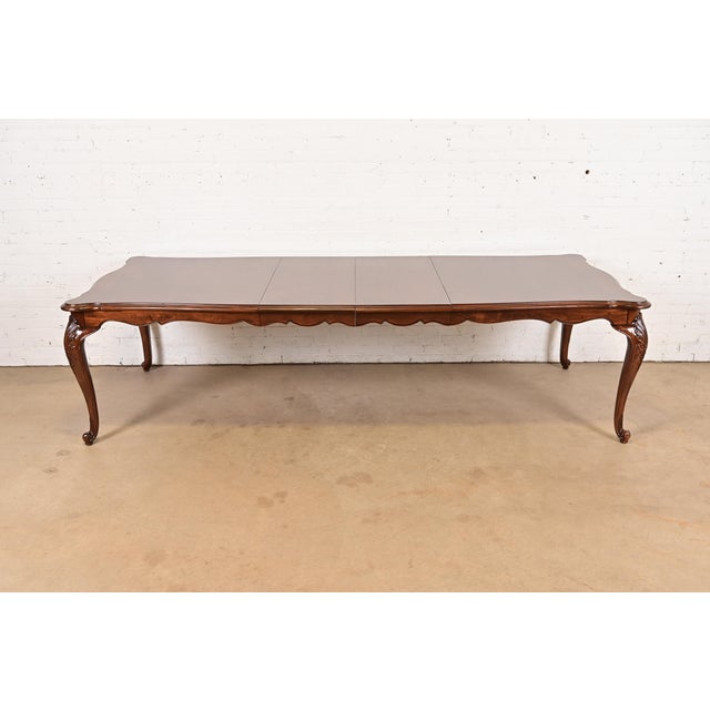 French Provincial Kindel Furniture Style French Provincial Louis XV Carved Cherry Wood Extension Dining Table, Newly Refinished For Sale - Image 3 of 11