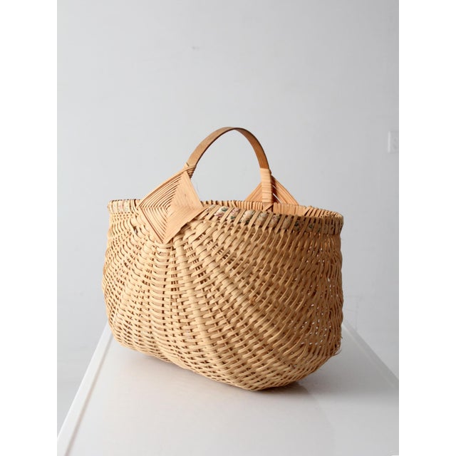 Farmhouse Vintage Wicker Buttocks Basket With Floral Trim For Sale - Image 3 of 17