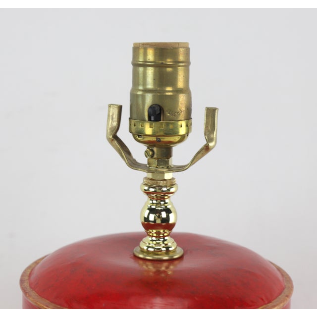 Metal Vintage English Export Tea Caddy Hand Painted Chinese Style Table Lamp / Vintage Table Lamp For Sale - Image 7 of 10