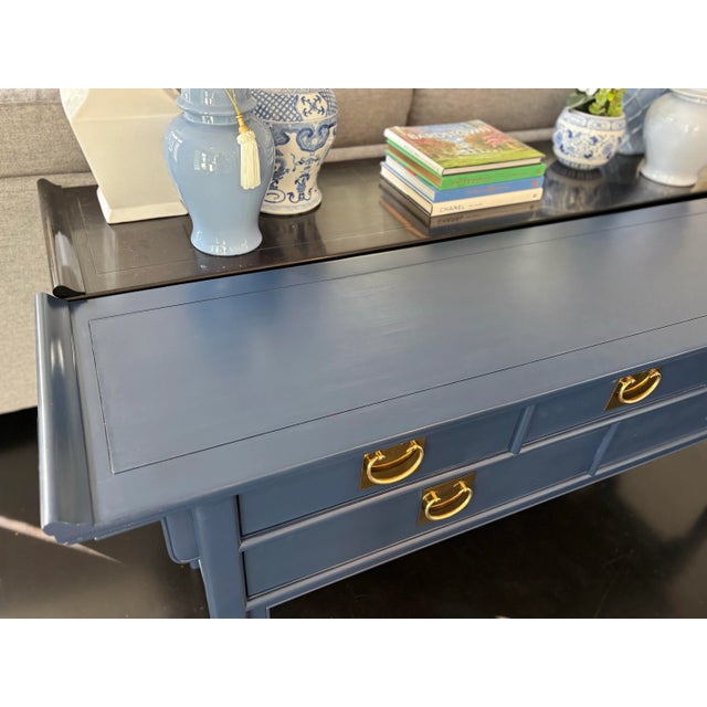 Late 20th Century Coastal Blue Chinoiserie Chic Pagoda Style Credenza by Century For Sale - Image 10 of 12